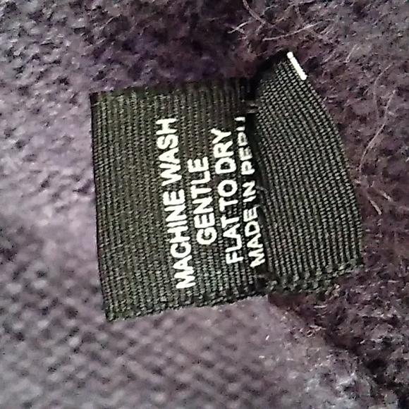 Women's Alpac Hooded Connection Sweater - Picture 6 of 7